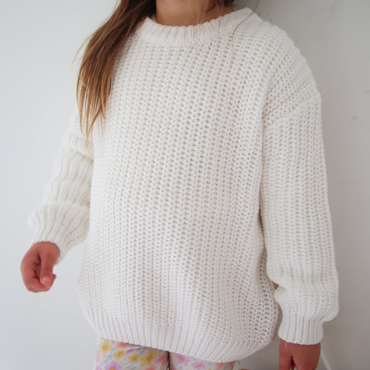 white baby kids chunky knitted jumper\