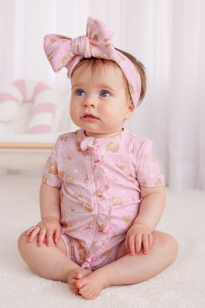 Cozy Summer Frilly Zip Romper - Pink Christmas Village