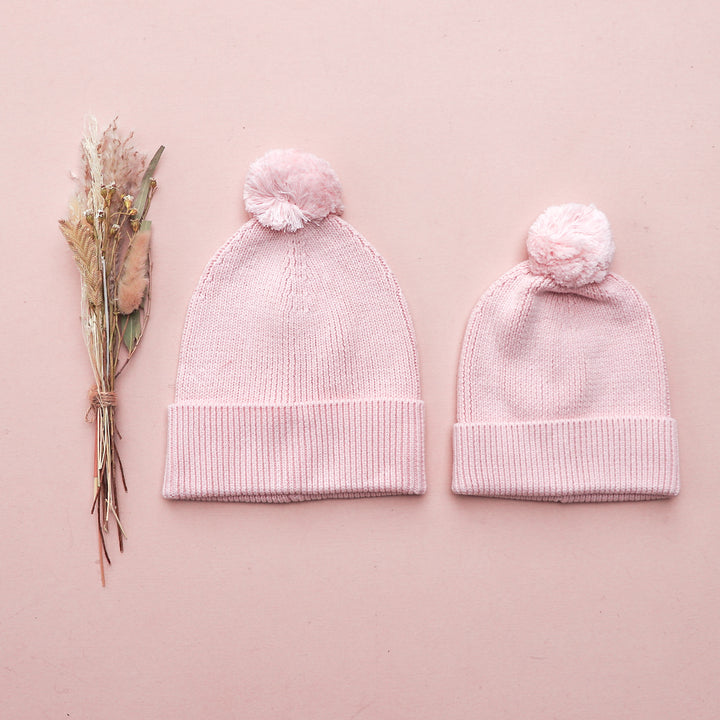 baby girls peach knitted beanie