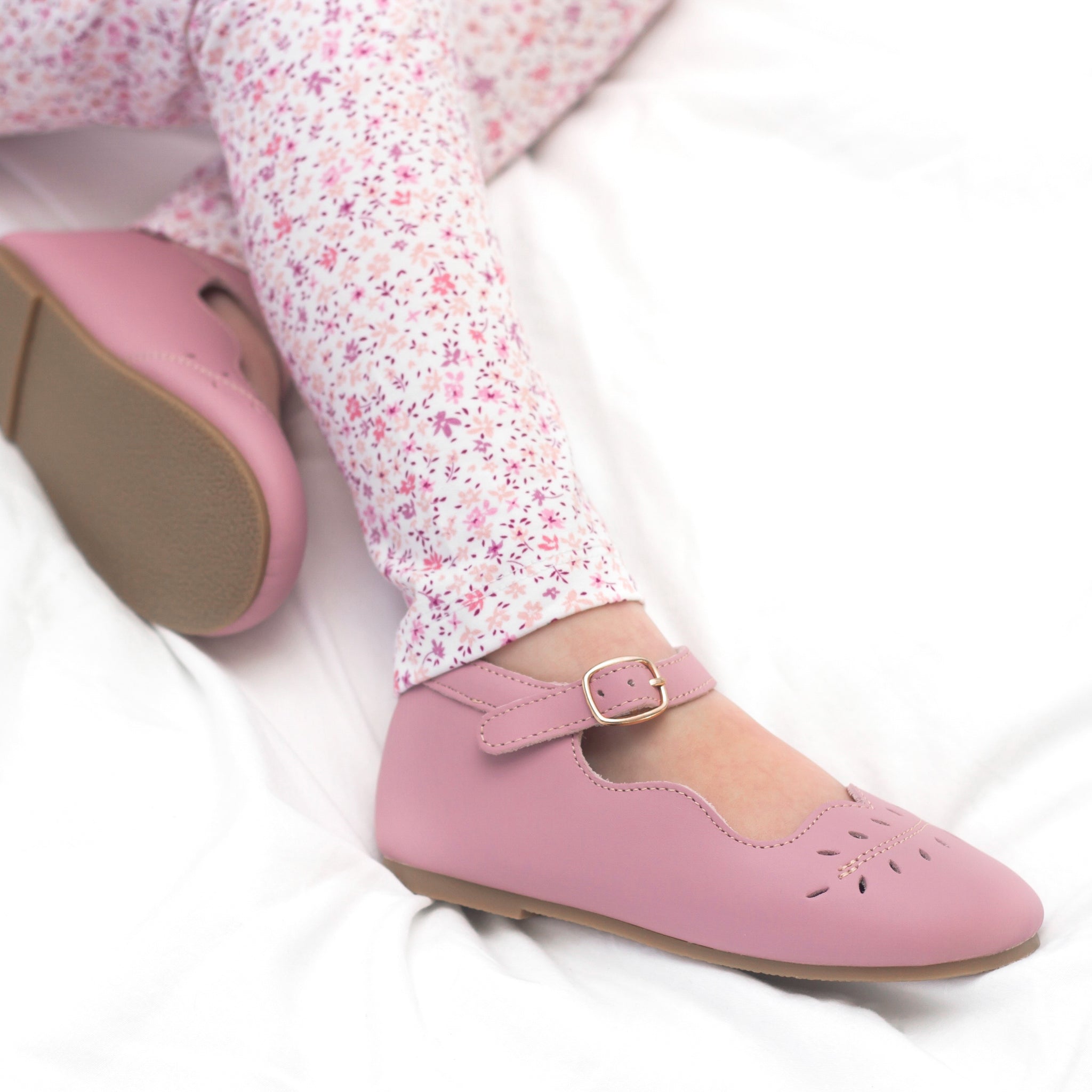 Lavender mary best sale jane shoes