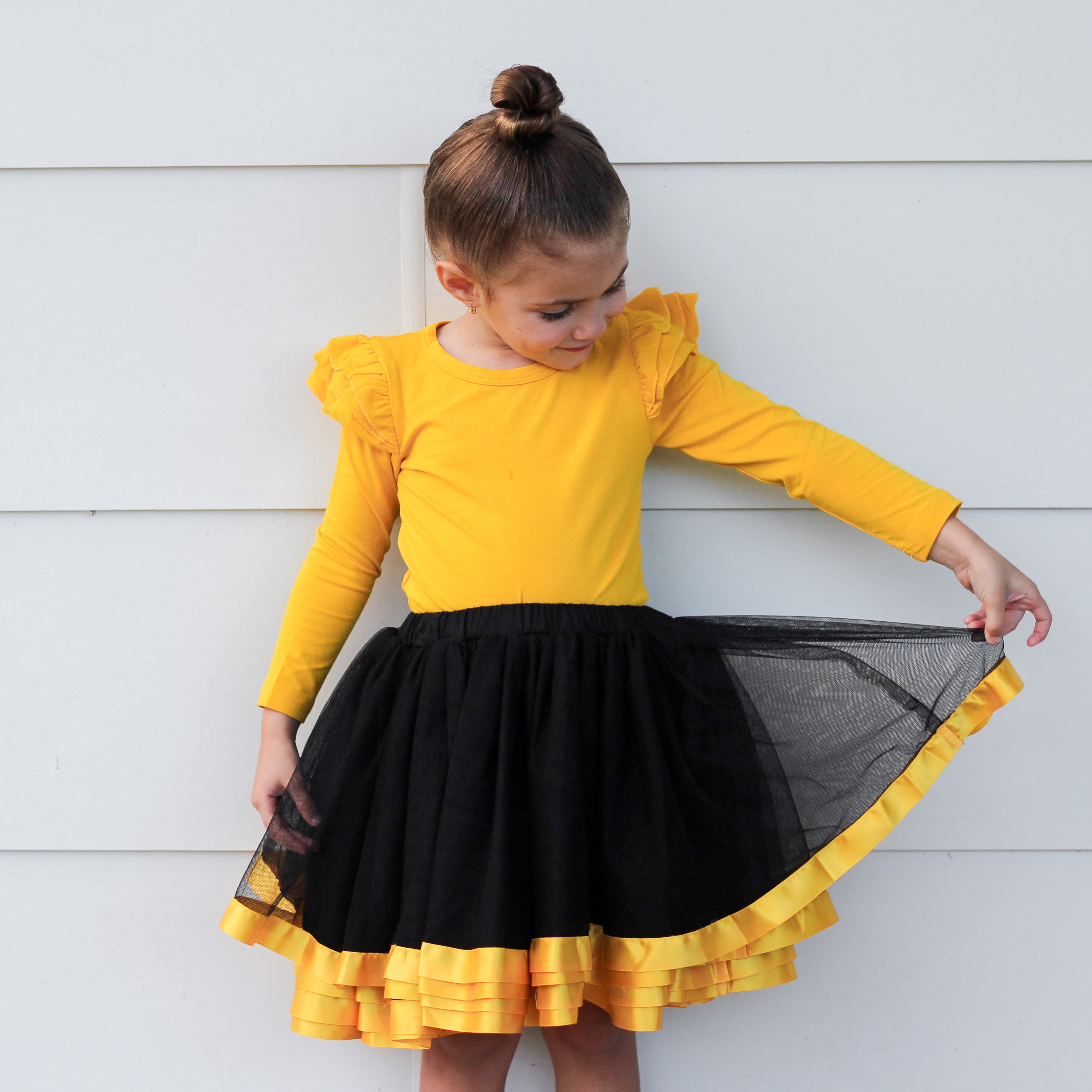 Long gold tutu skirt hotsell